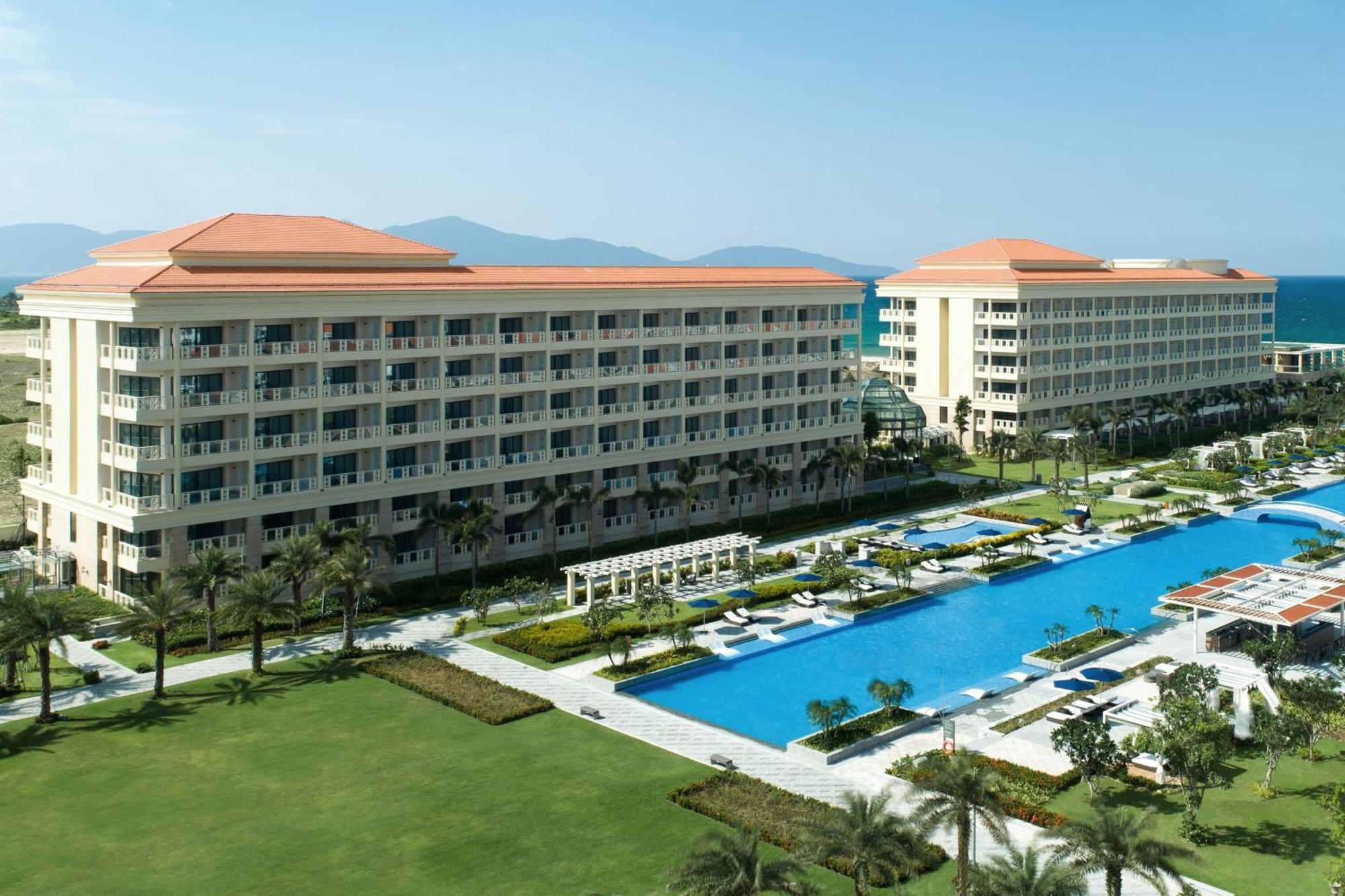 Sheraton Grand Danang Resort & Convention Center Esterno foto